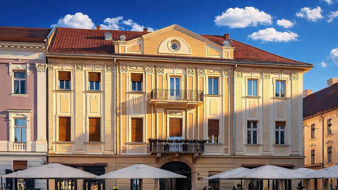 Casa Prenner – o clădire care spune povestea Pieței Unirii