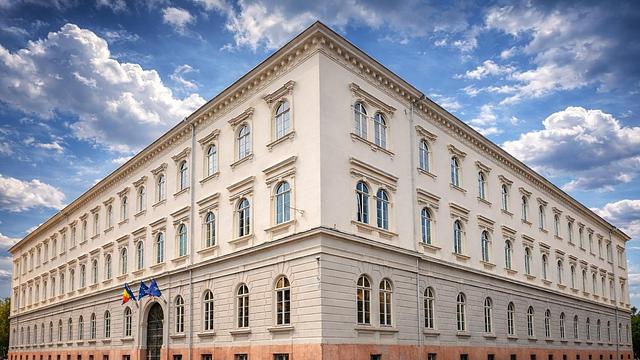 Casa care a comandat o cetate — povestea Cazinoului Militar din Timișoara (Casa Armatei)