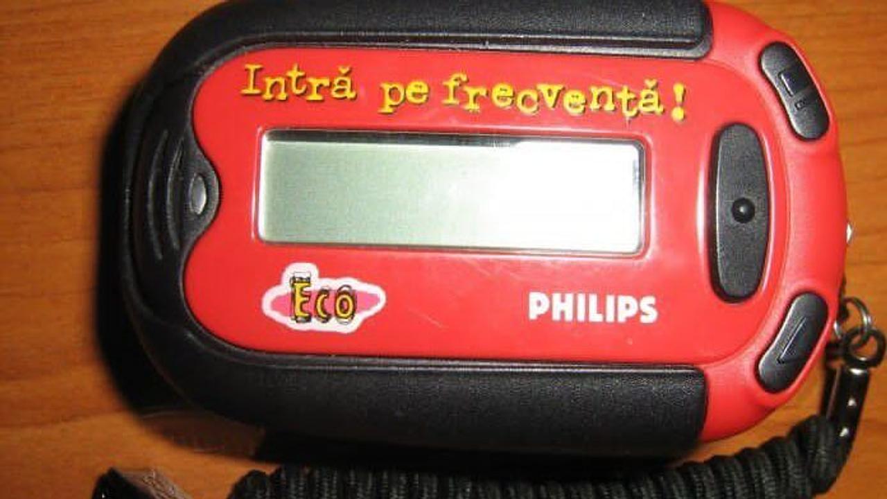 Pager-ul Coca-Cola – Primul Gadget Care Te Făcea Vedetă pe Stradă