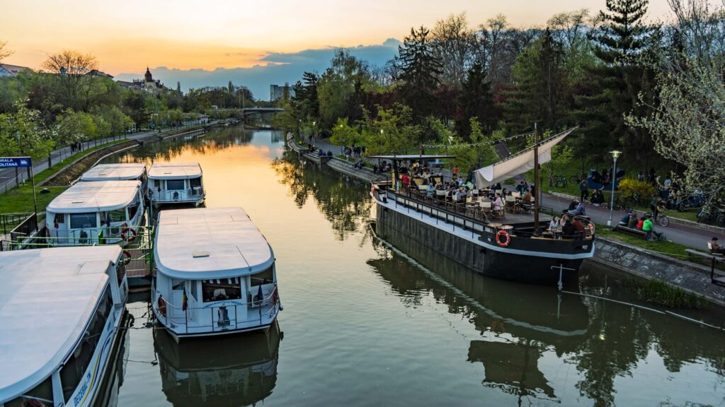 Cele mai frumoase locuri de pe malul Begăi: Idei de explorare și relaxare.