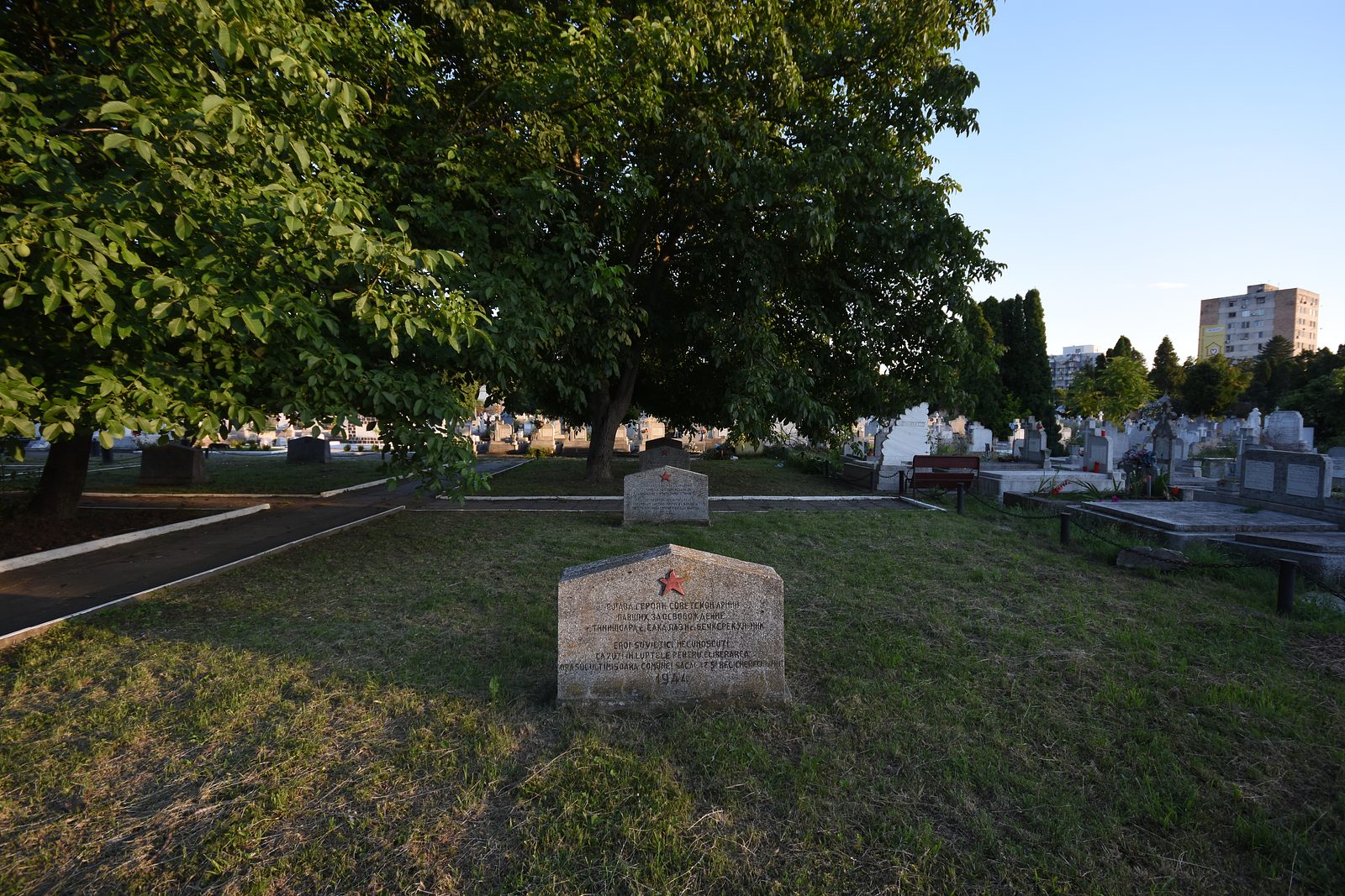 Cimitirul Eroilor