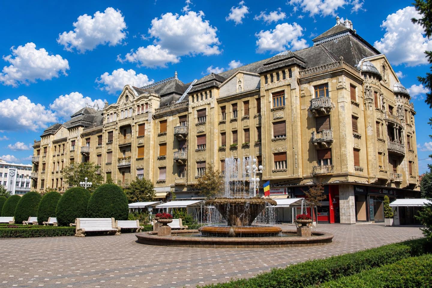 Palatul Jakab Löffler și fiii – povestea celor 3 intrări din Piața Victoriei