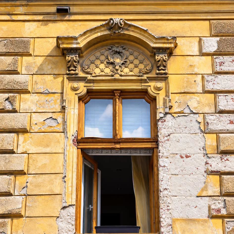 Casa din Piața Romanilor nr. 12
