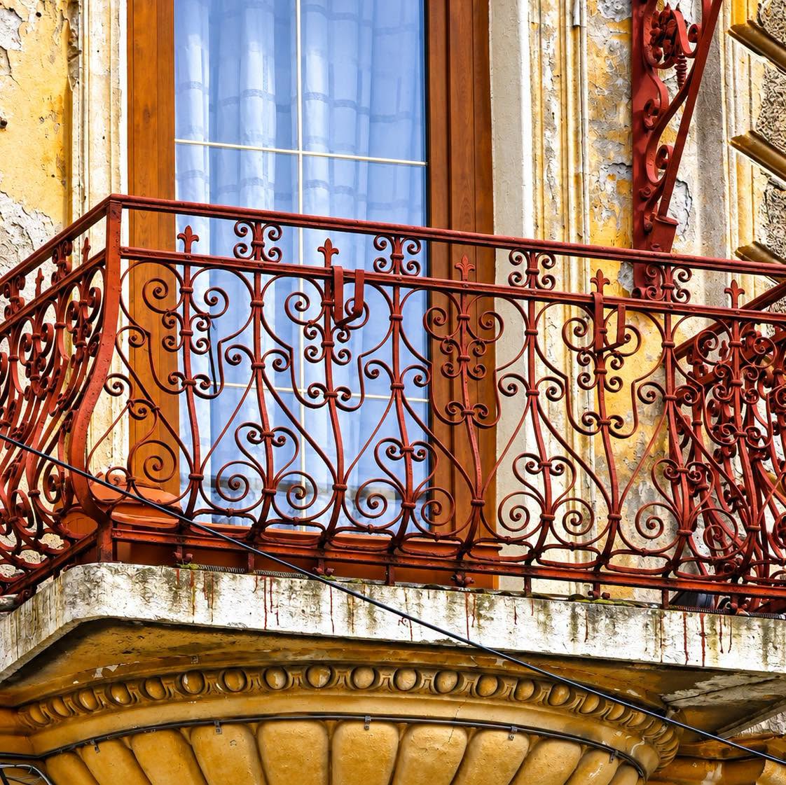 Casa din Piața Romanilor nr. 12