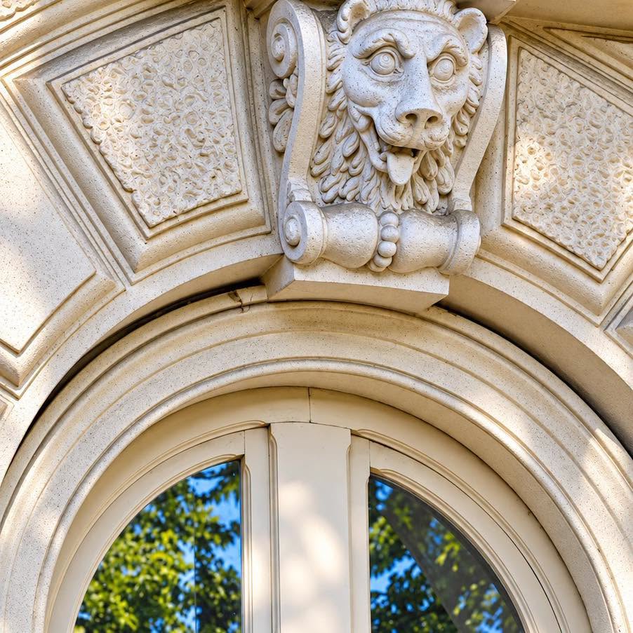 Fosta casă a Surorilor Notre Dame (Liceul „Dositei Obradovici”)