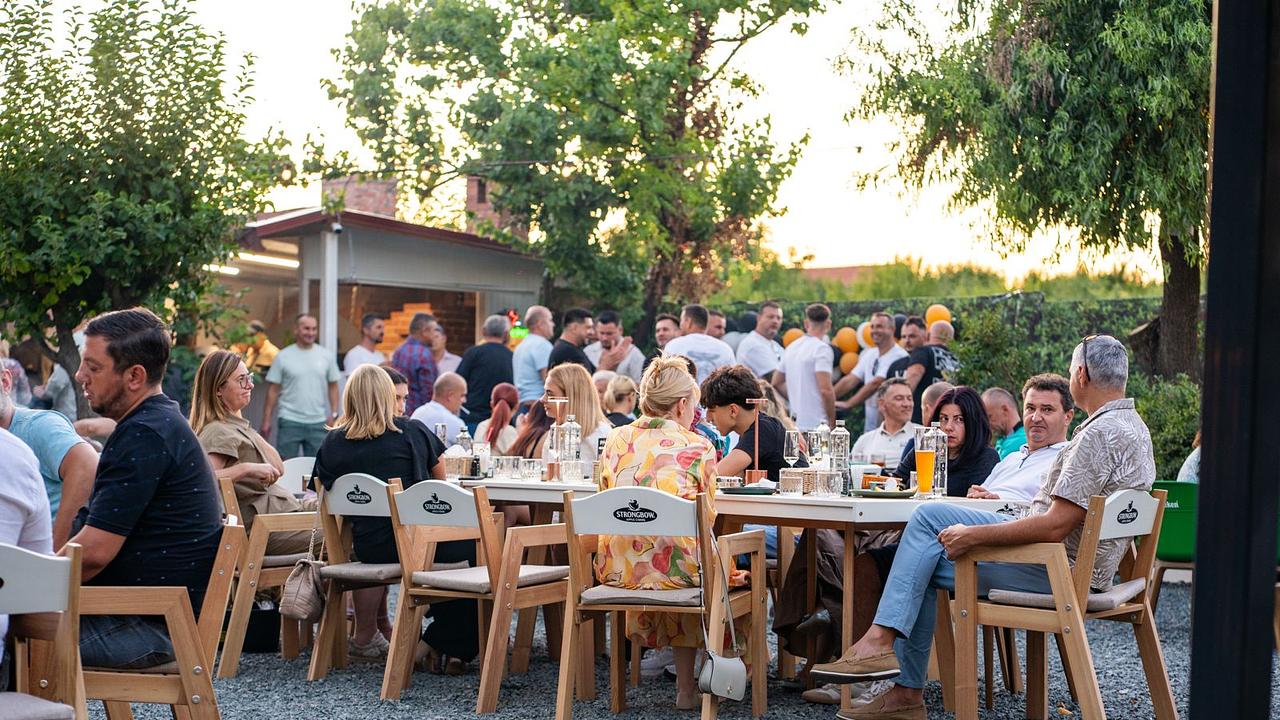 Zen Garden: grătar, verdeață și vibe relaxat în Curtea Maldini
